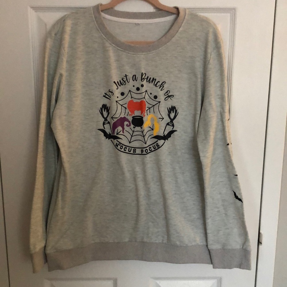 Halloween Graphic Sweatshirt (Hocus Pocus)